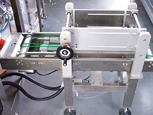 Pouch pick-up unit